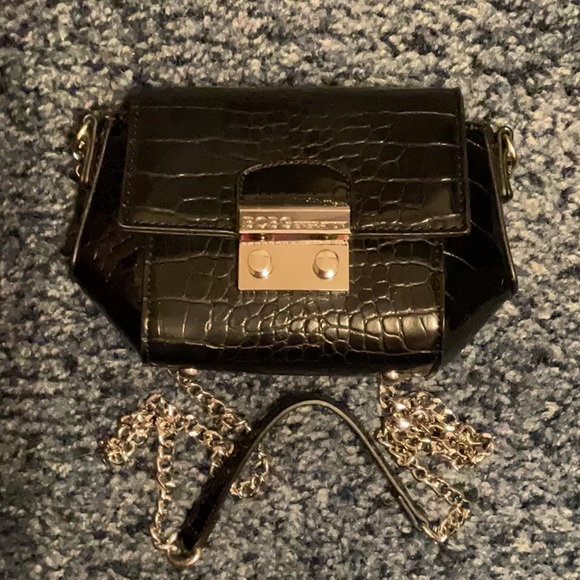 BCBG ENERATION - Picture 3 of 7